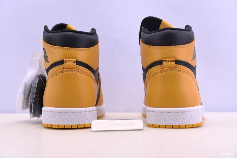 Jordan Air OG Black 1 Retro High 555088-701 Pollen 0205